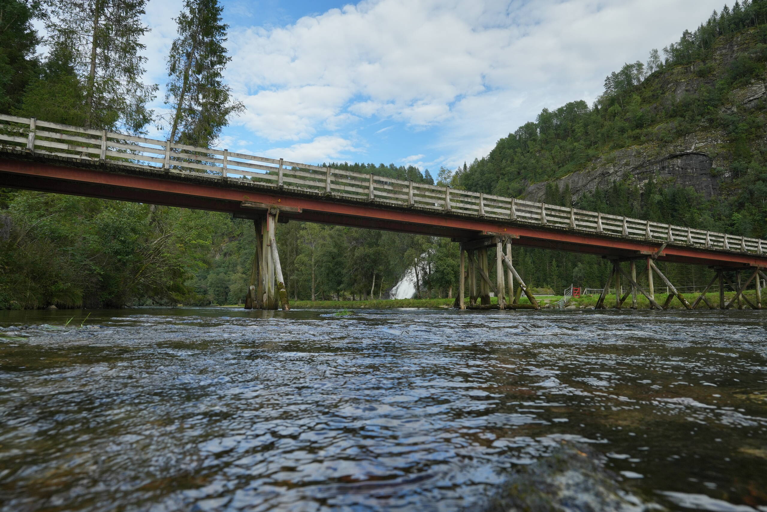 An image of bridge.